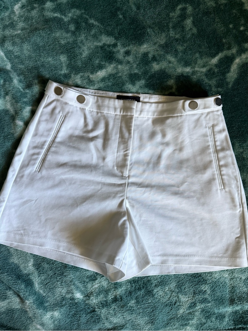 Express White High-Rise Sailor Shorts with Decorative Buttons Sz 8